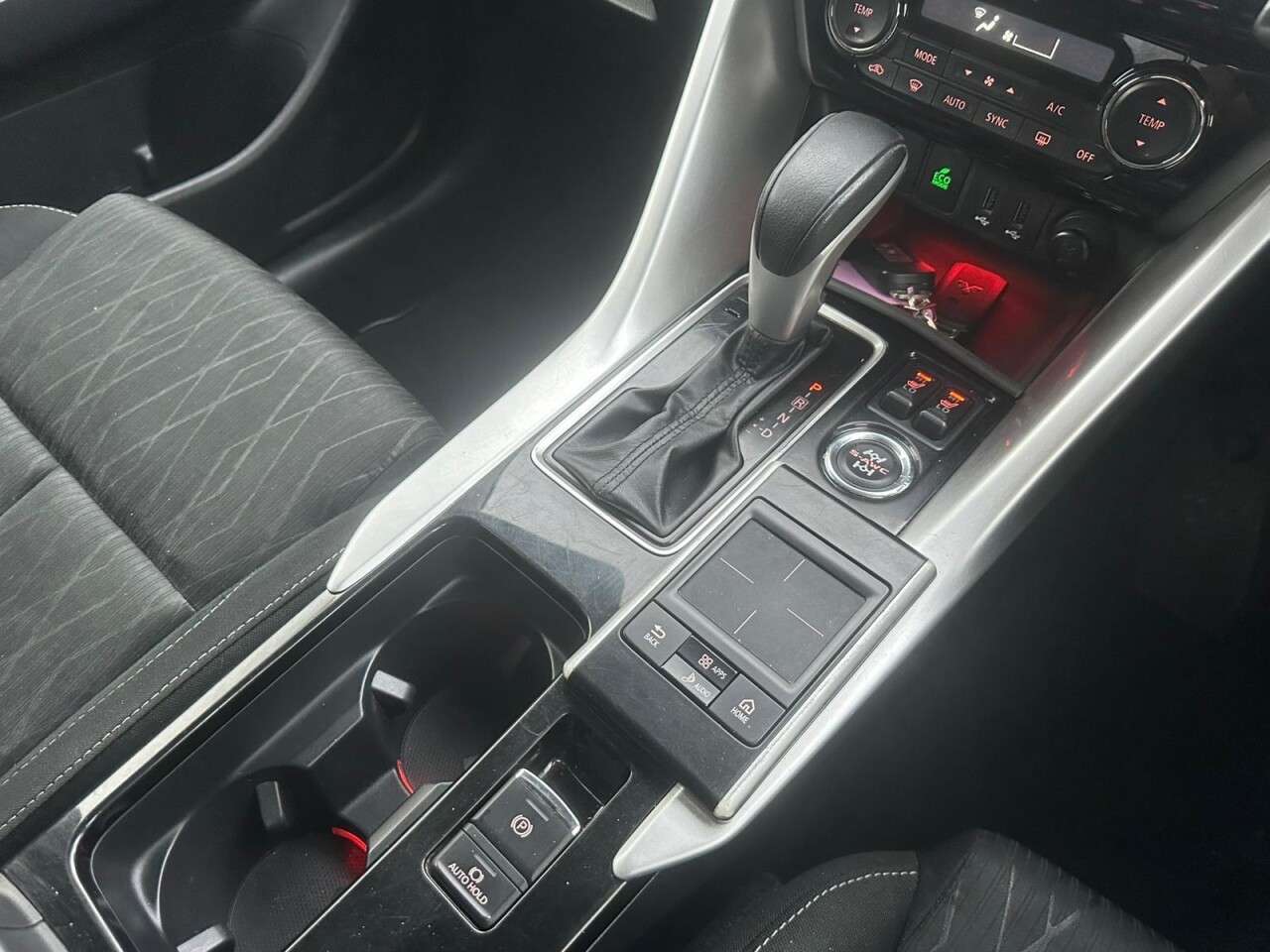 2018 MITSUBISHI ECLIPSE CROSS 2018 MITSUBISHI ECLIPSE CROSS