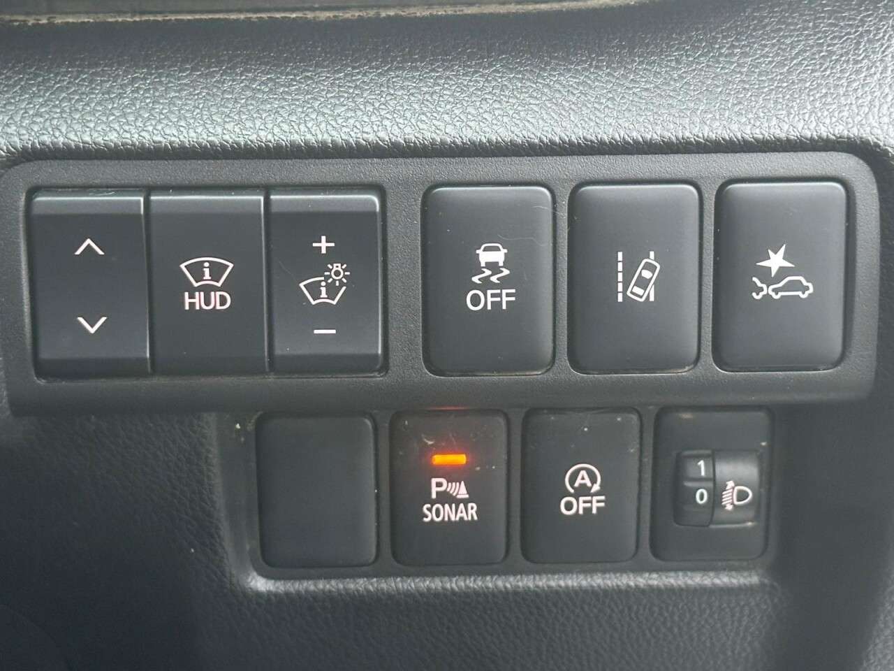 2018 MITSUBISHI ECLIPSE CROSS 2018 MITSUBISHI ECLIPSE CROSS