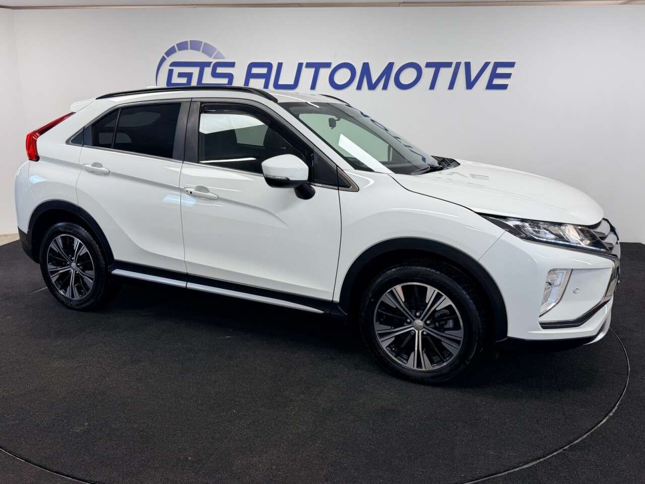 2018 MITSUBISHI ECLIPSE CROSS 2018 MITSUBISHI ECLIPSE CROSS