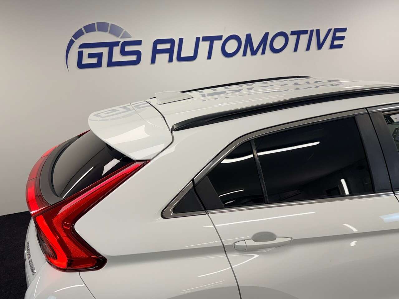 2018 MITSUBISHI ECLIPSE CROSS 2018 MITSUBISHI ECLIPSE CROSS