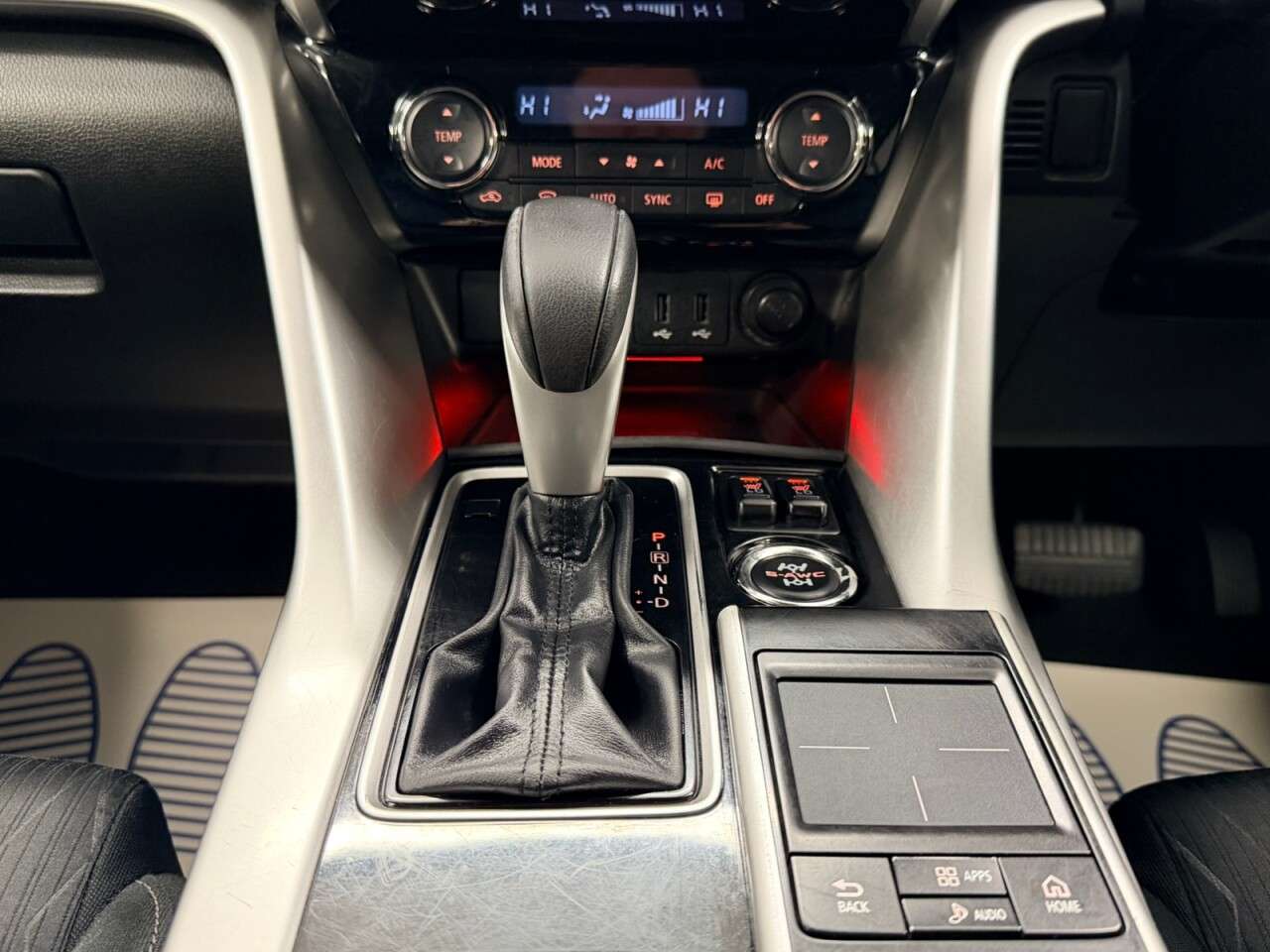 2018 MITSUBISHI ECLIPSE CROSS 2018 MITSUBISHI ECLIPSE CROSS