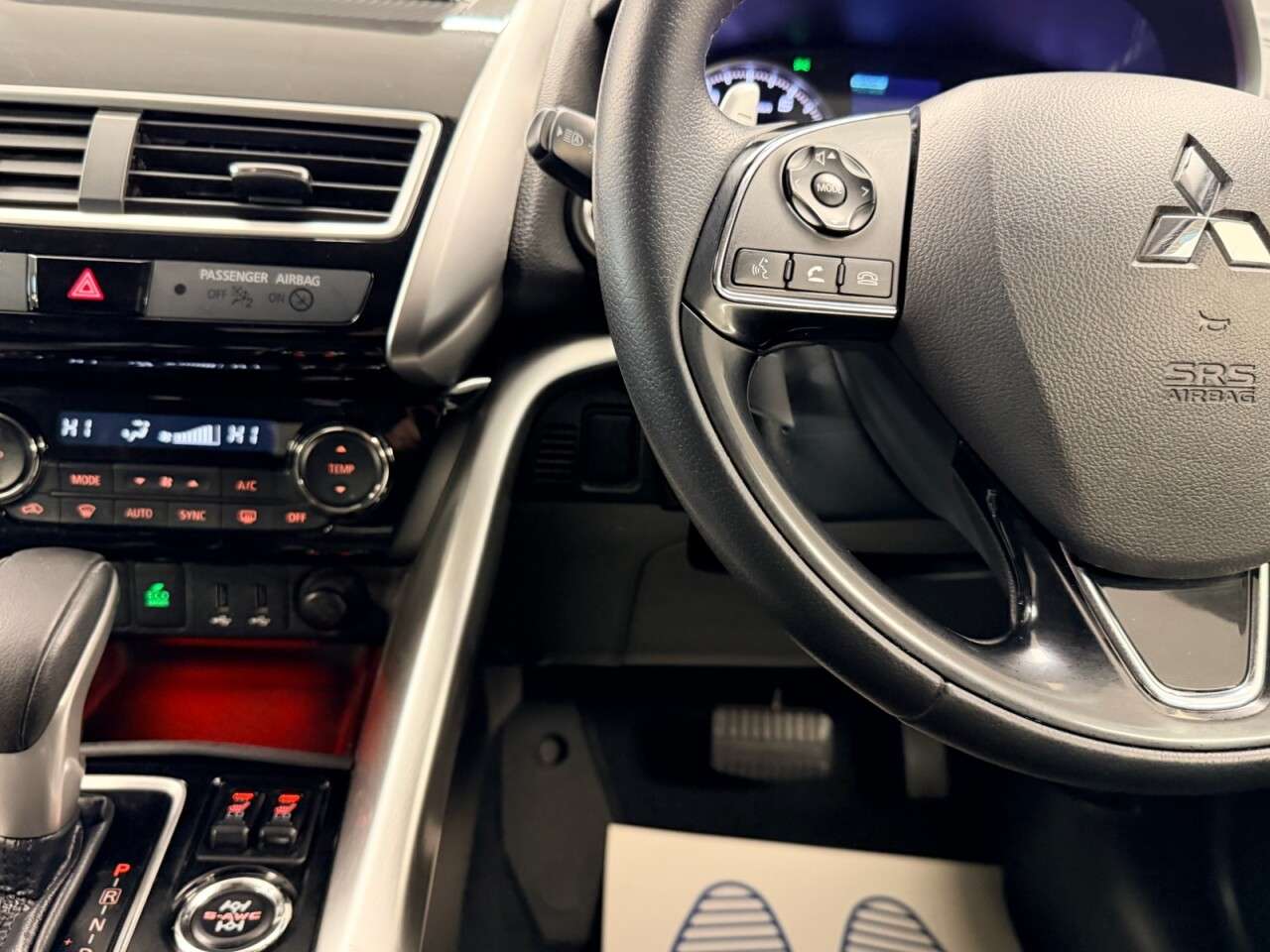 2018 MITSUBISHI ECLIPSE CROSS 2018 MITSUBISHI ECLIPSE CROSS