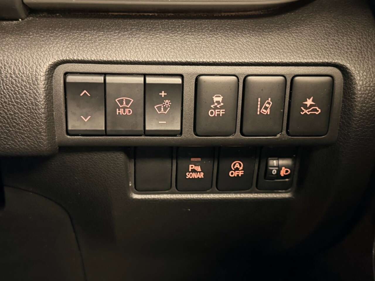 2018 MITSUBISHI ECLIPSE CROSS 2018 MITSUBISHI ECLIPSE CROSS