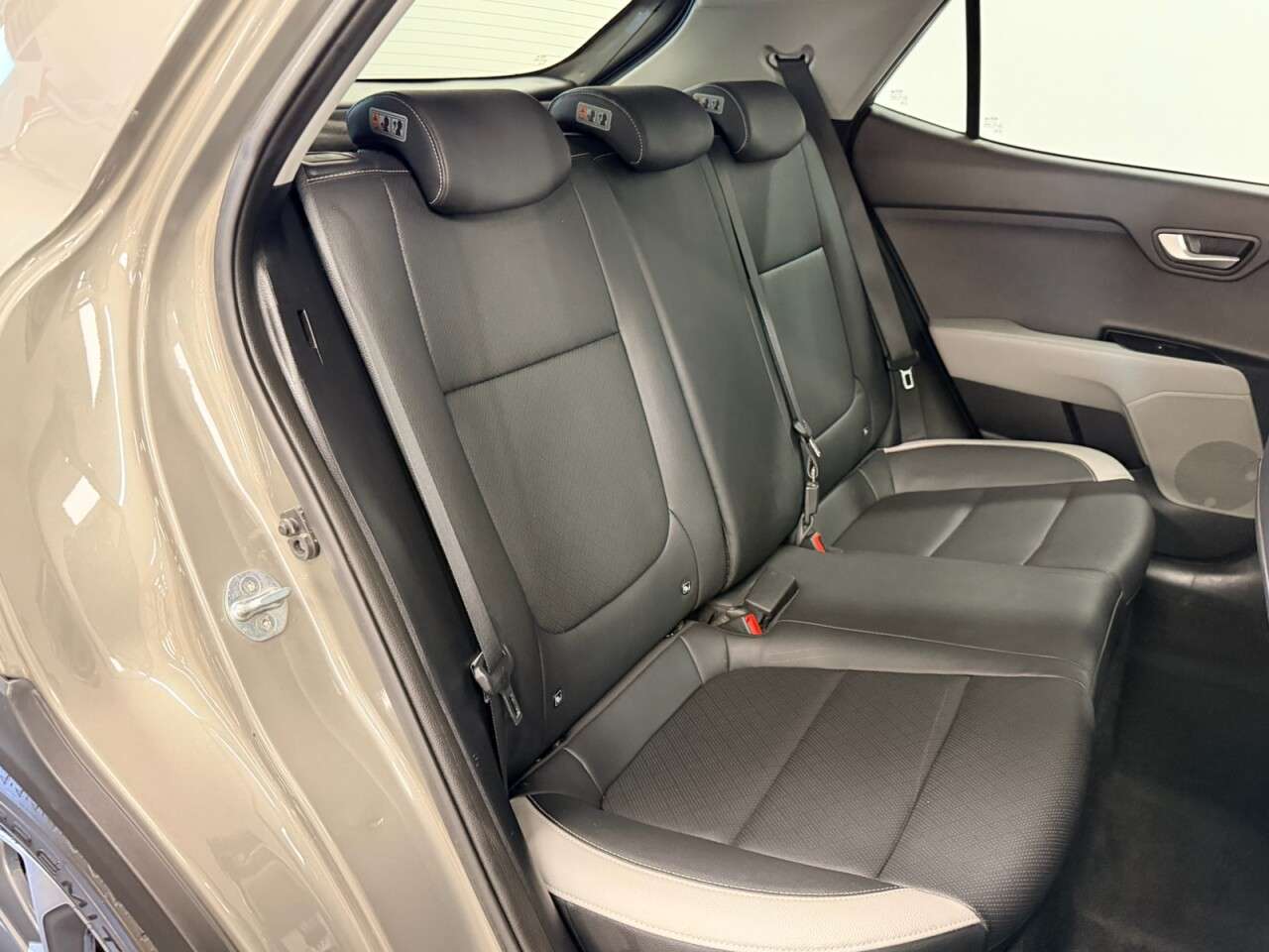 2019 KIA STONIC 2019 KIA STONIC