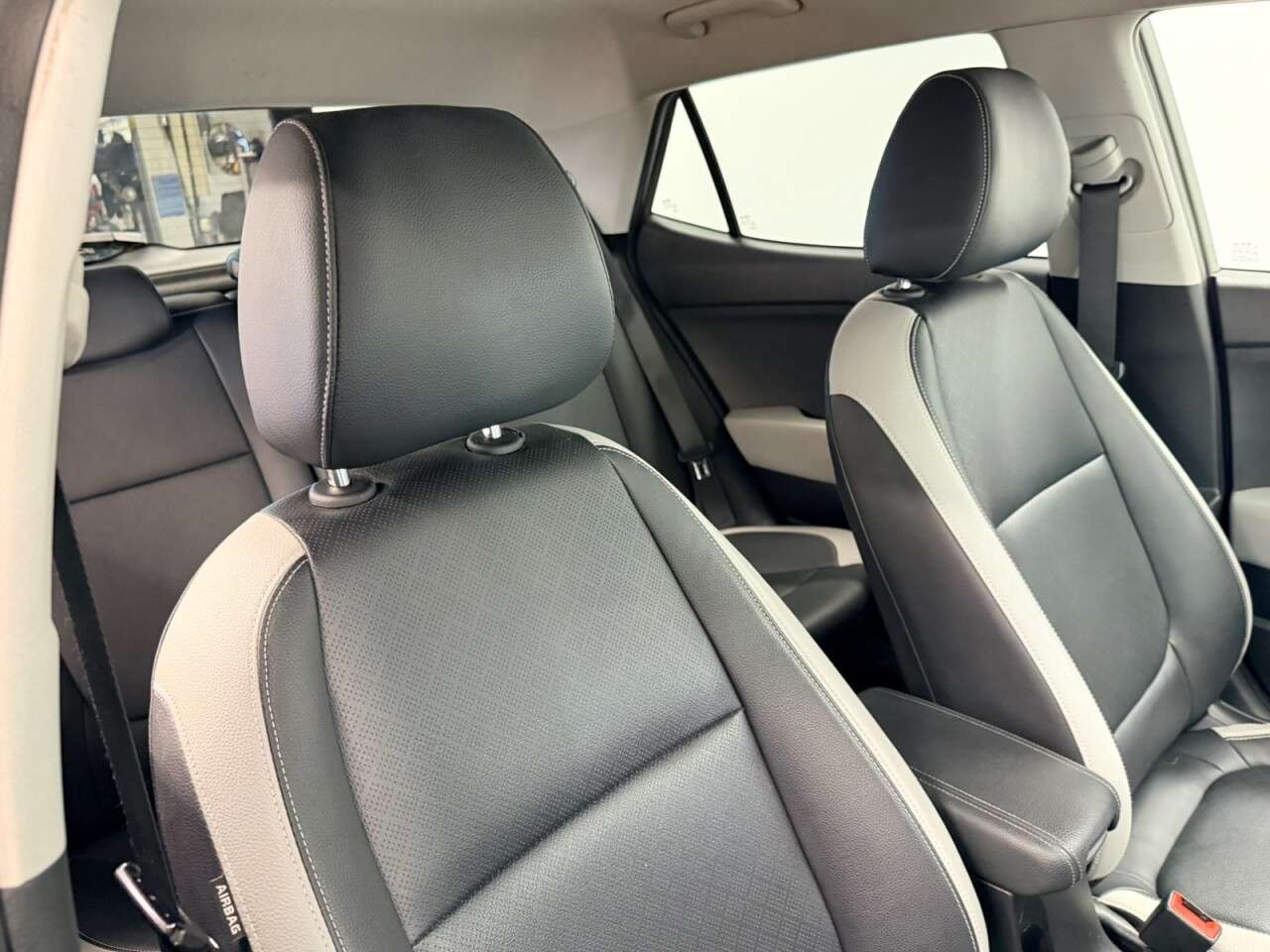 2019 KIA STONIC 2019 KIA STONIC