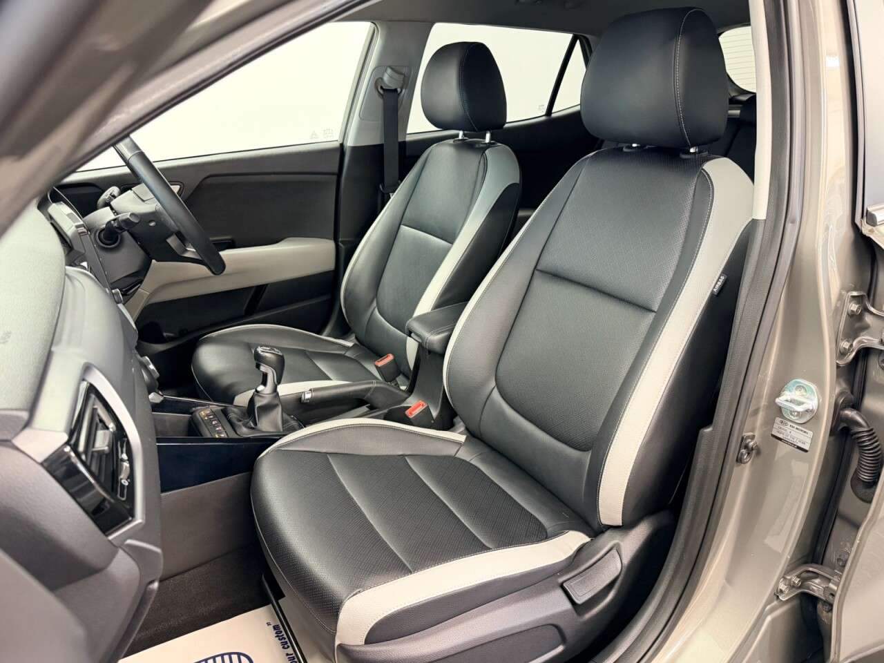 2019 KIA STONIC 2019 KIA STONIC