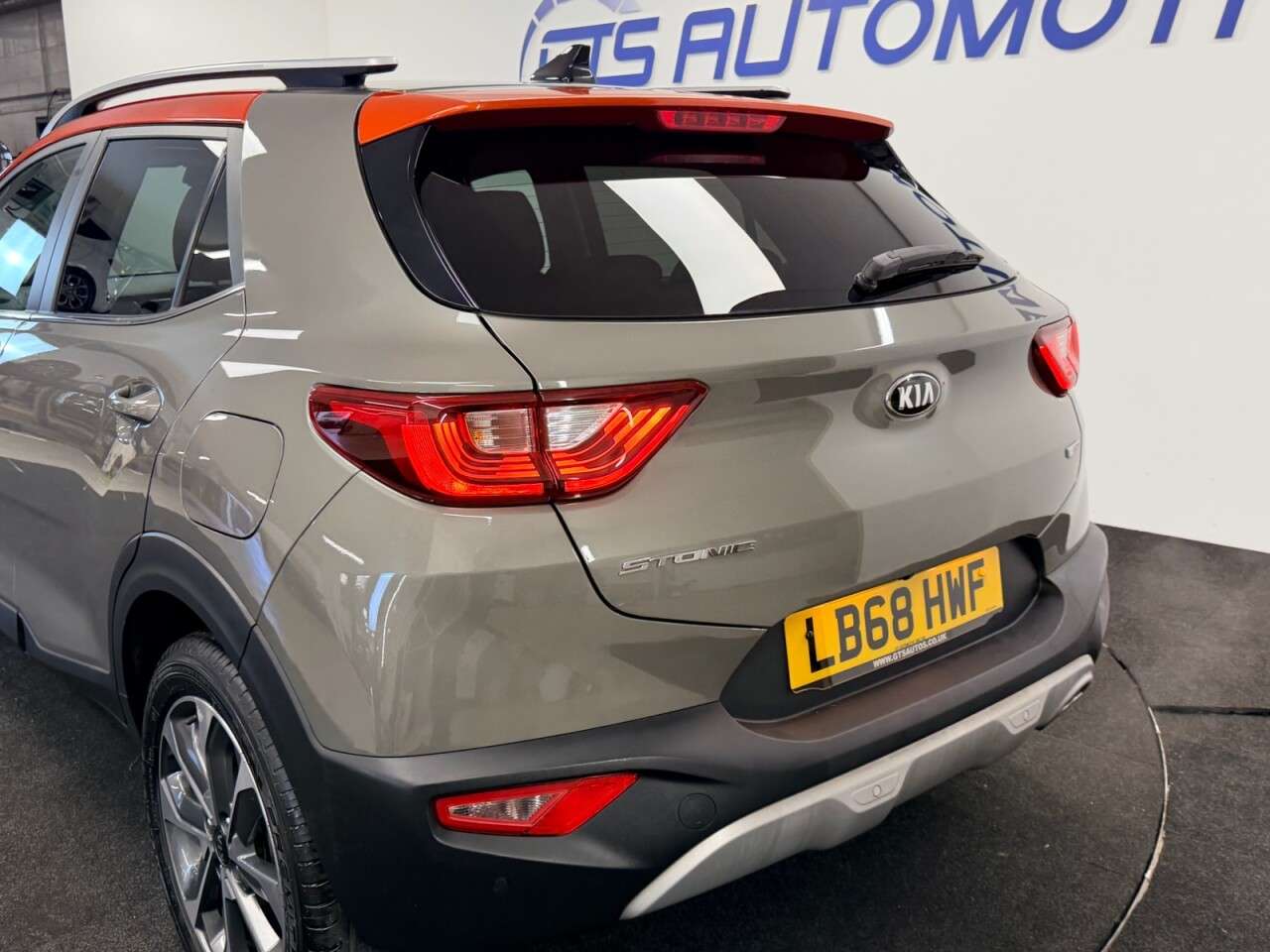 2019 KIA STONIC 2019 KIA STONIC