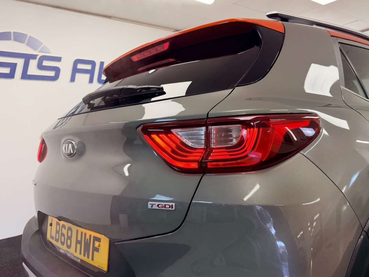 2019 KIA STONIC 2019 KIA STONIC