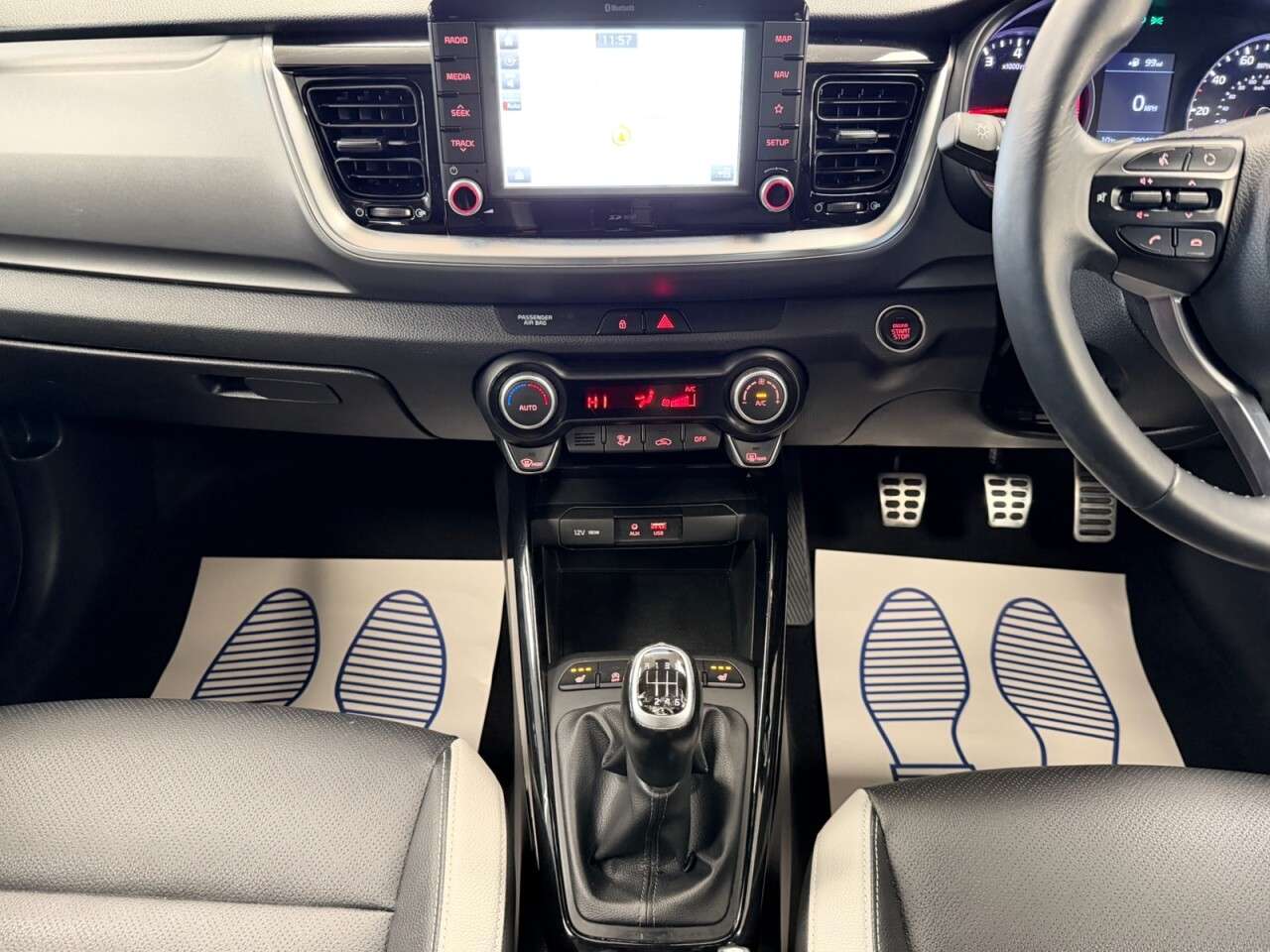 2019 KIA STONIC 2019 KIA STONIC