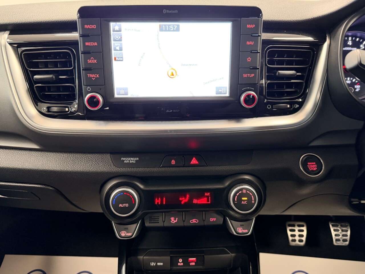 2019 KIA STONIC 2019 KIA STONIC