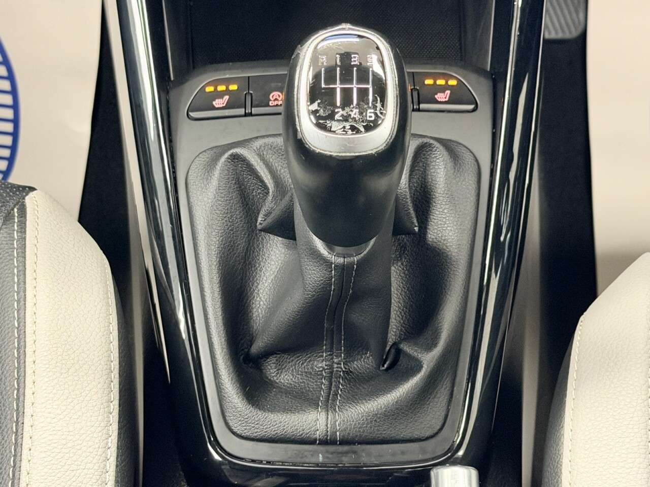 2019 KIA STONIC 2019 KIA STONIC