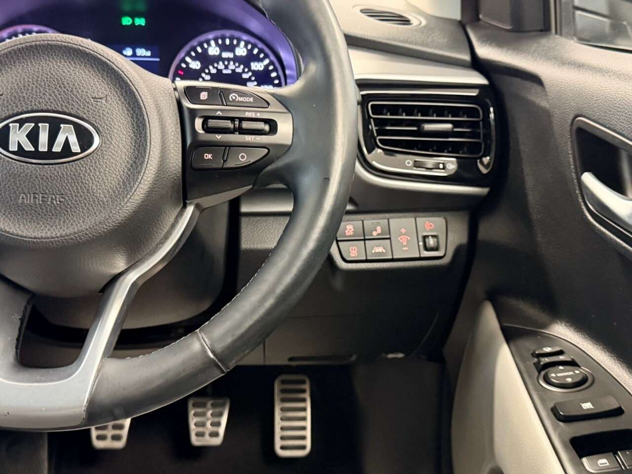 2019 KIA STONIC 2019 KIA STONIC