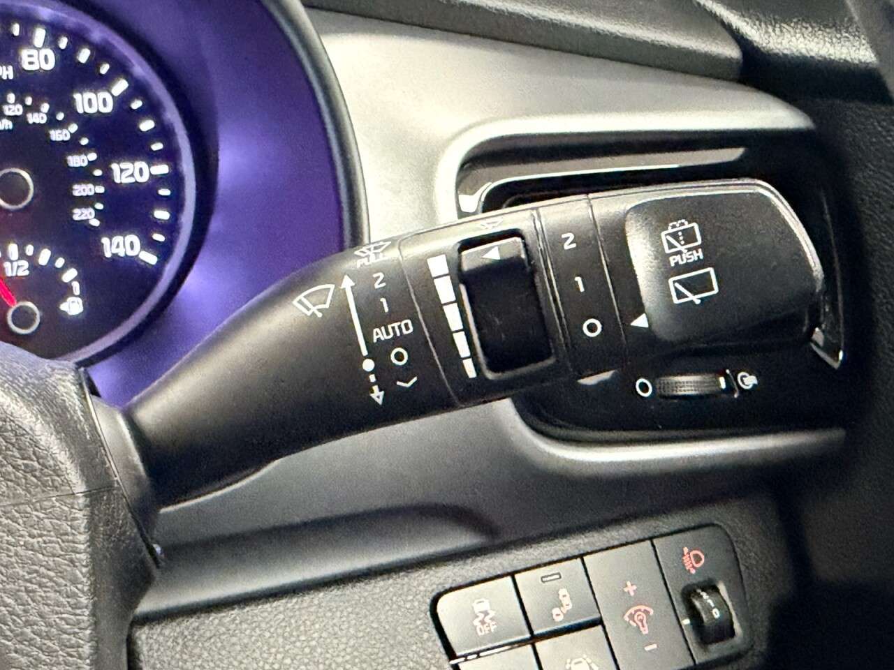 2019 KIA STONIC 2019 KIA STONIC