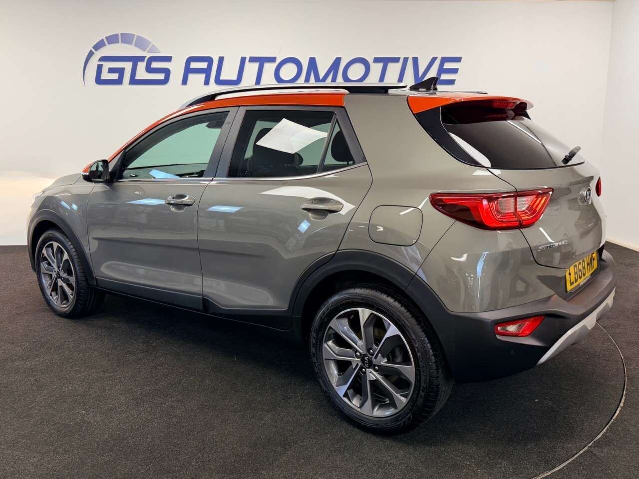 2019 KIA STONIC 2019 KIA STONIC