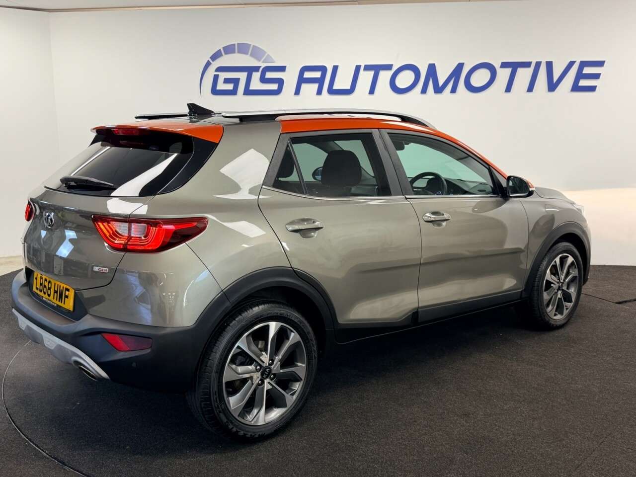 2019 KIA STONIC 2019 KIA STONIC