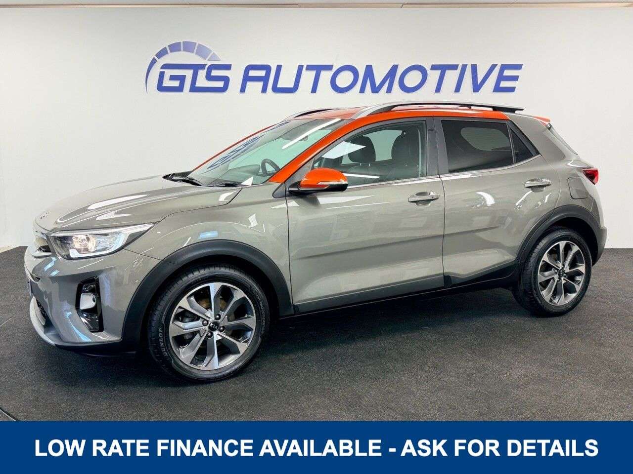 A 2019 KIA STONIC 1.0 T-GDi 4 120 BHP + SAT NAV + CAMERA + HEATED LEATHER SIX MONTH WARRANTY A 2019 KIA STONIC 1.0 T-GDi 4 120 BHP + SAT NAV + CAMERA + HEATED LEATHER SIX MONTH WARRANTY