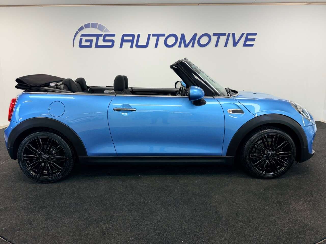2018 MINI CONVERTIBLE 2018 MINI CONVERTIBLE