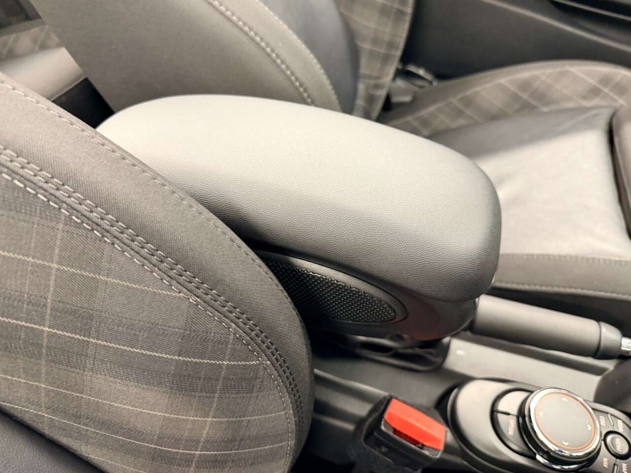 2018 MINI CONVERTIBLE 2018 MINI CONVERTIBLE