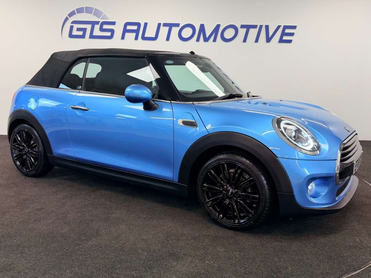 2018 MINI CONVERTIBLE 2018 MINI CONVERTIBLE