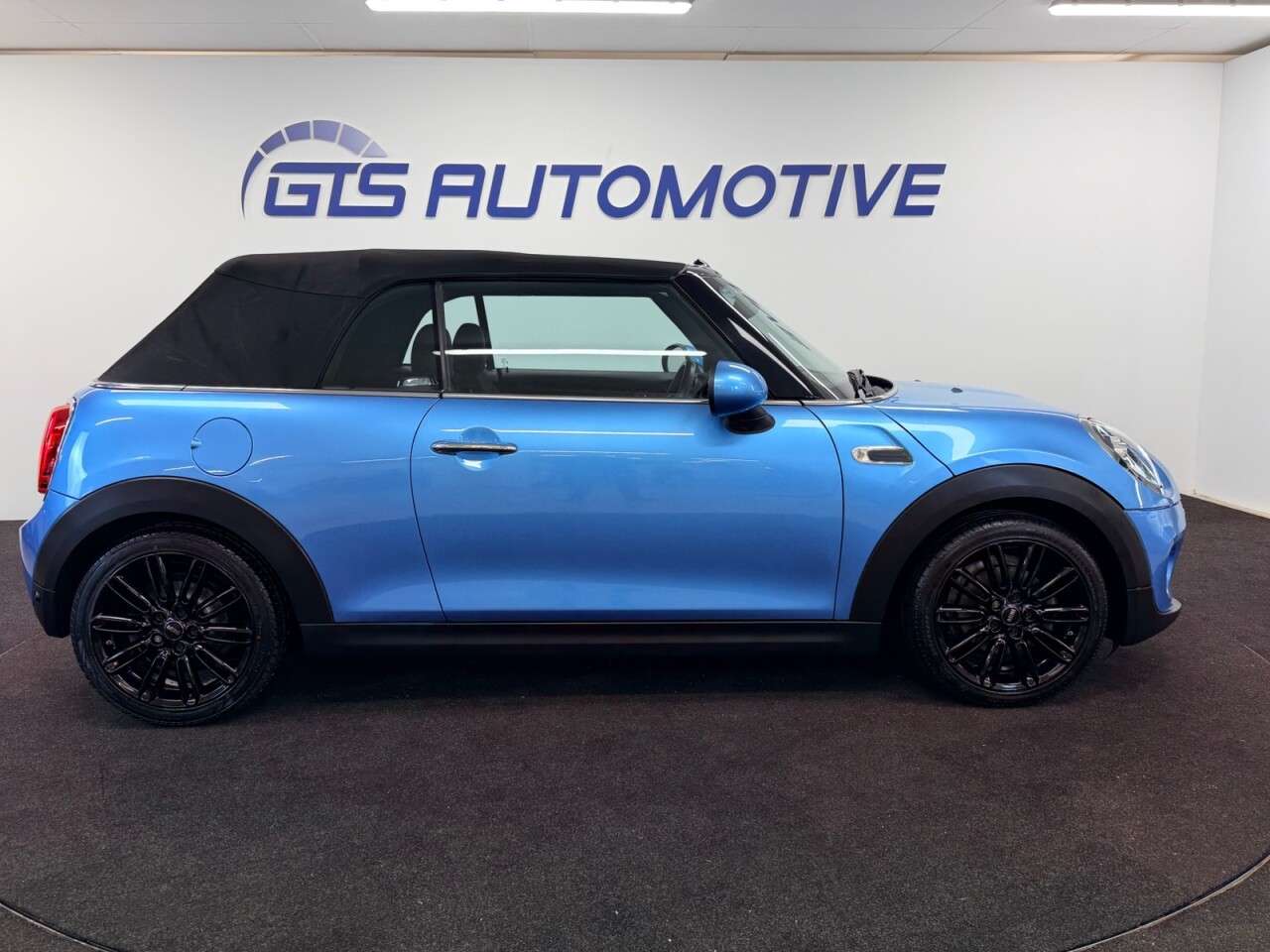 2018 MINI CONVERTIBLE 2018 MINI CONVERTIBLE