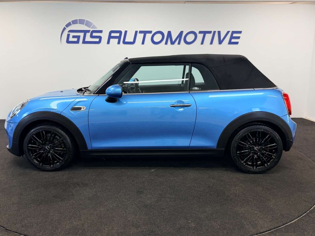 2018 MINI CONVERTIBLE 2018 MINI CONVERTIBLE