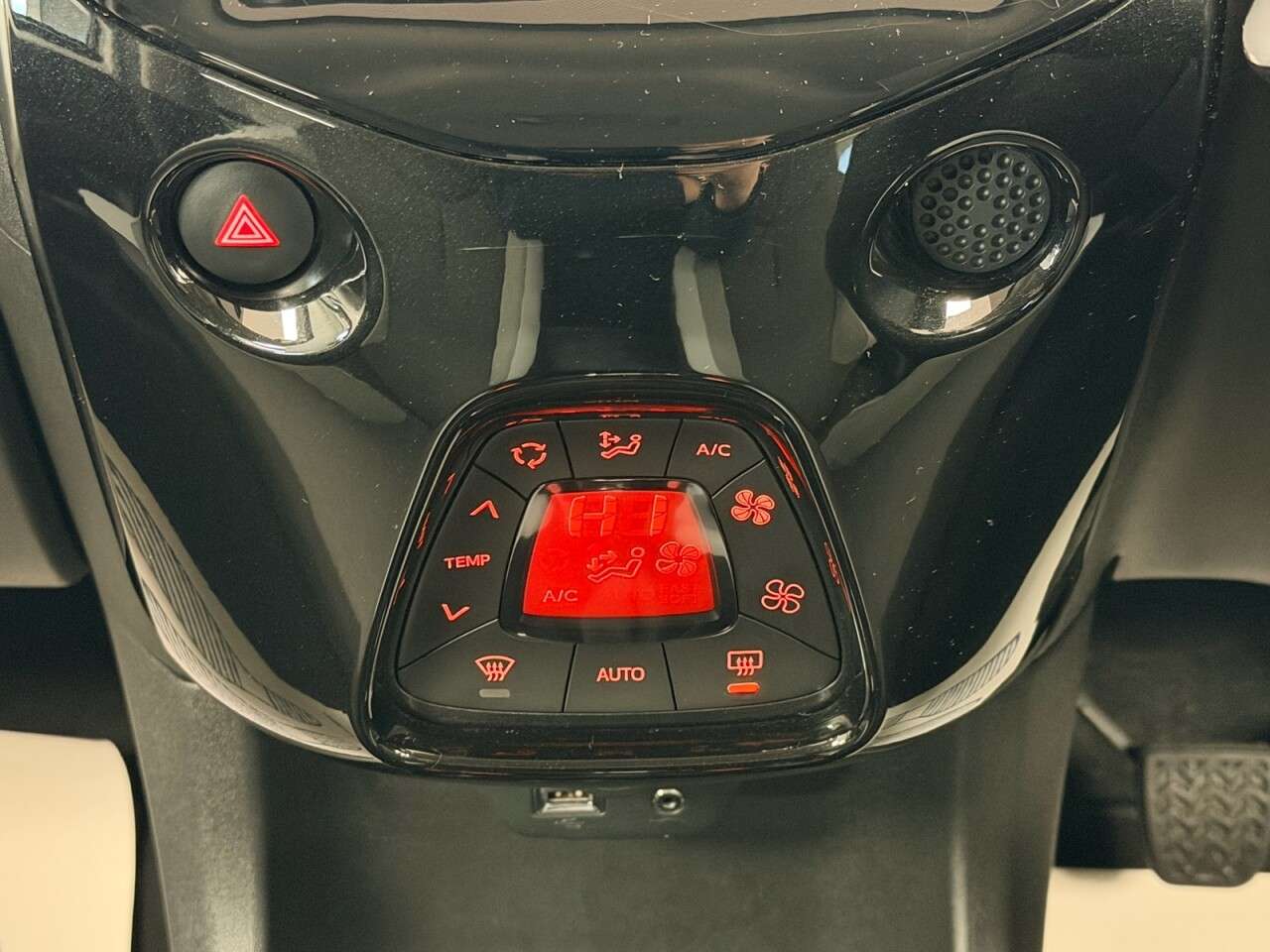 2018 TOYOTA AYGO 2018 TOYOTA AYGO