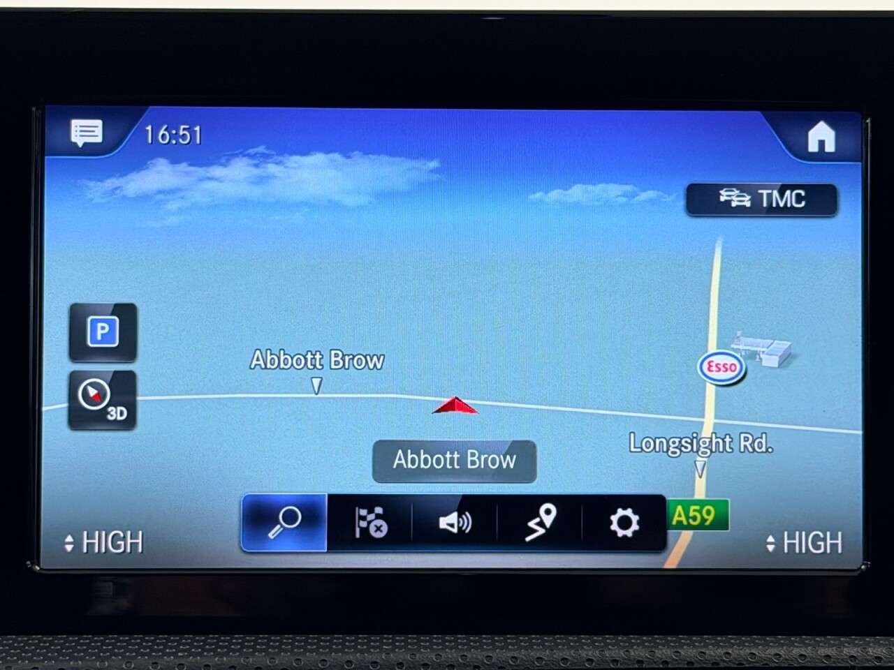 A 2019 MERCEDES-BENZ A CLASS A200 AMG LINE 165 BHP + SAT NAV + REAR CAMERA A 2019 MERCEDES-BENZ A CLASS A200 AMG LINE 165 BHP + SAT NAV + REAR CAMERA