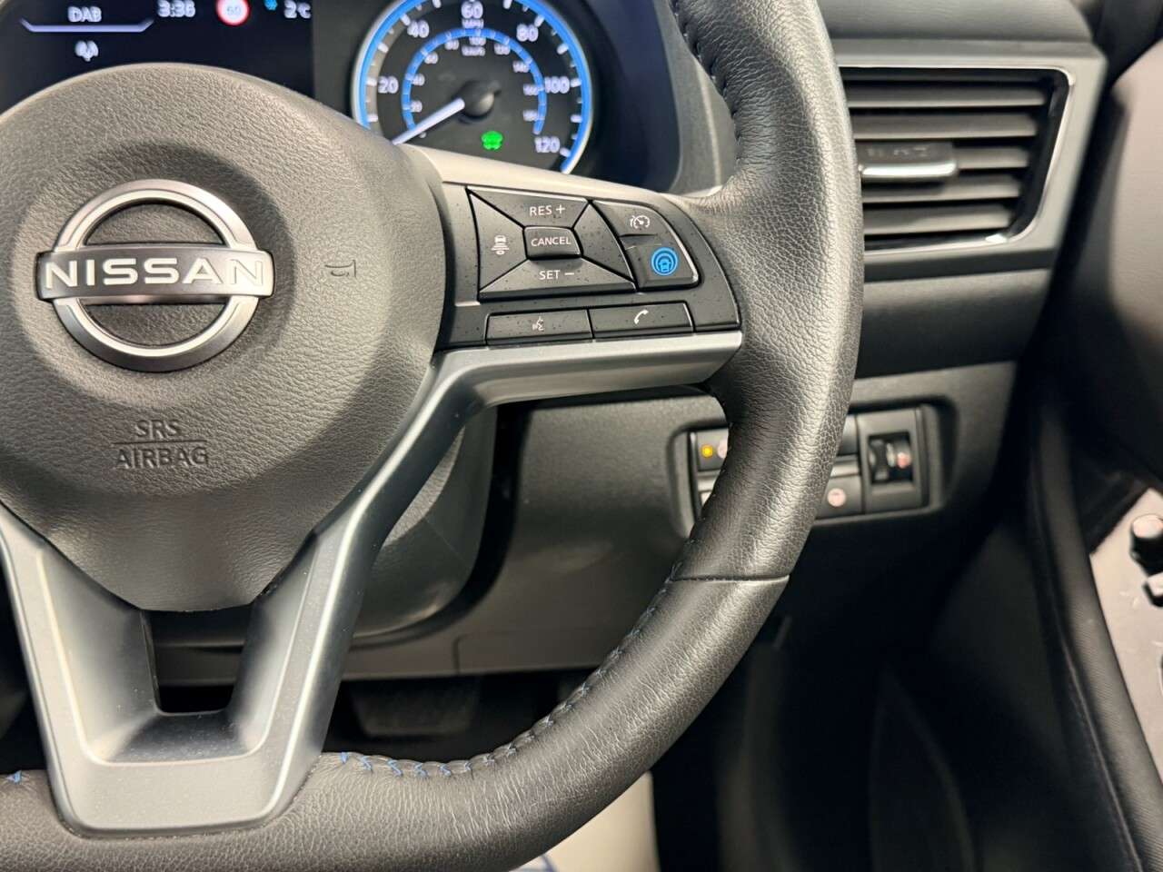 2022 NISSAN LEAF 2022 NISSAN LEAF