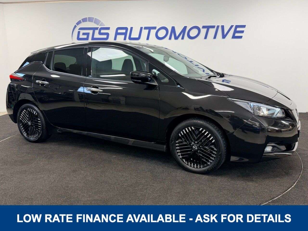 A 2022 NISSAN LEAF 39kWh N-CONNECTA ELECTRIC AUTOMATIC 150 BHP + SAT NAV + HEATED SEATS + CAME A 2022 NISSAN LEAF 39kWh N-CONNECTA ELECTRIC AUTOMATIC 150 BHP + SAT NAV + HEATED SEATS + CAME