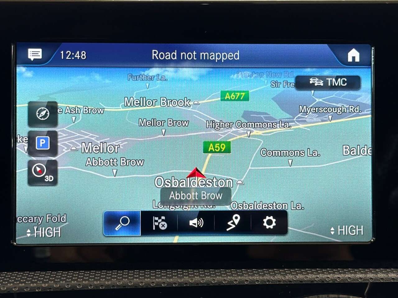 A 2020 MERCEDES-BENZ A CLASS A200 AMG LINE 7G-DCT AUTO 165 BHP + SAT NAV + CAMERA + HEATED SEATS SIX MON A 2020 MERCEDES-BENZ A CLASS A200 AMG LINE 7G-DCT AUTO 165 BHP + SAT NAV + CAMERA + HEATED SEATS SIX MON