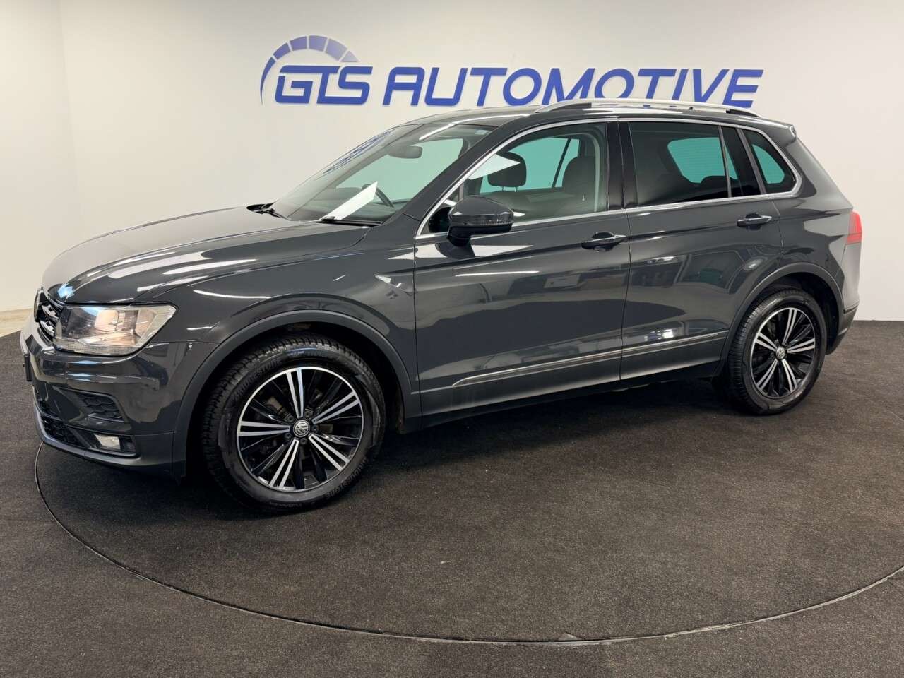 A 2019 VOLKSWAGEN TIGUAN 1.5 TSI EVO SE NAVIGATION 130 BHP + PARKING SENSORS + APPLE PLAY SIX MONTH A 2019 VOLKSWAGEN TIGUAN 1.5 TSI EVO SE NAVIGATION 130 BHP + PARKING SENSORS + APPLE PLAY SIX MONTH