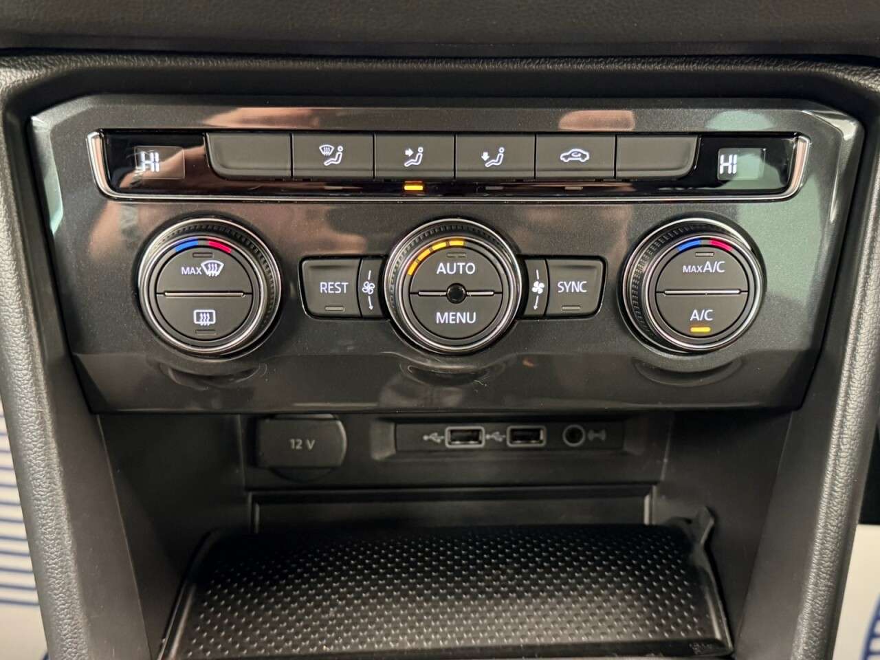 2019 VOLKSWAGEN TIGUAN 2019 VOLKSWAGEN TIGUAN