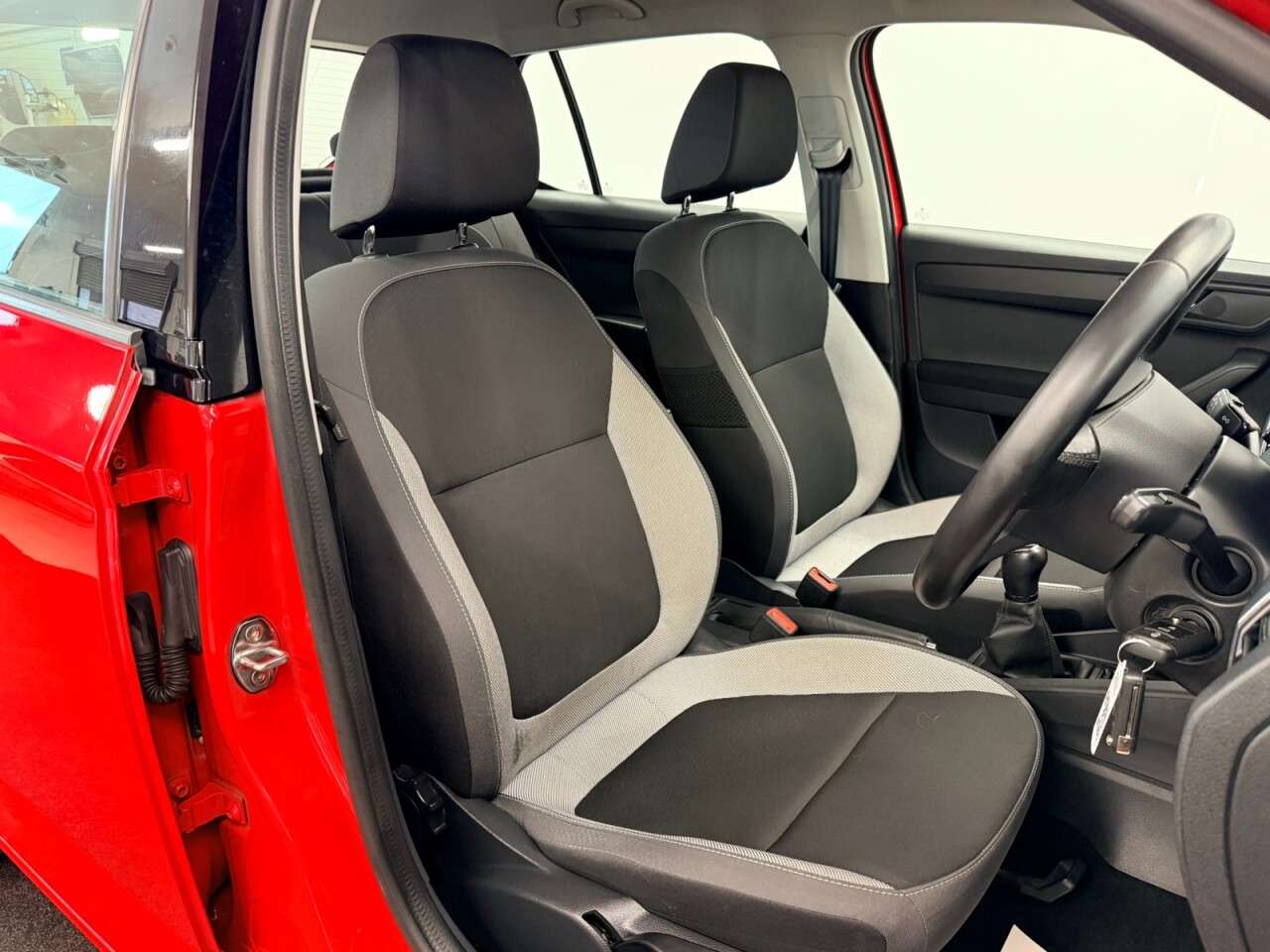 A 2018 SKODA FABIA 1.0 TSI SE FIVE DOOR 95 BHP + APPLE CAR PLAY + PARKING SENSORS SIX MONTH WA A 2018 SKODA FABIA 1.0 TSI SE FIVE DOOR 95 BHP + APPLE CAR PLAY + PARKING SENSORS SIX MONTH WA