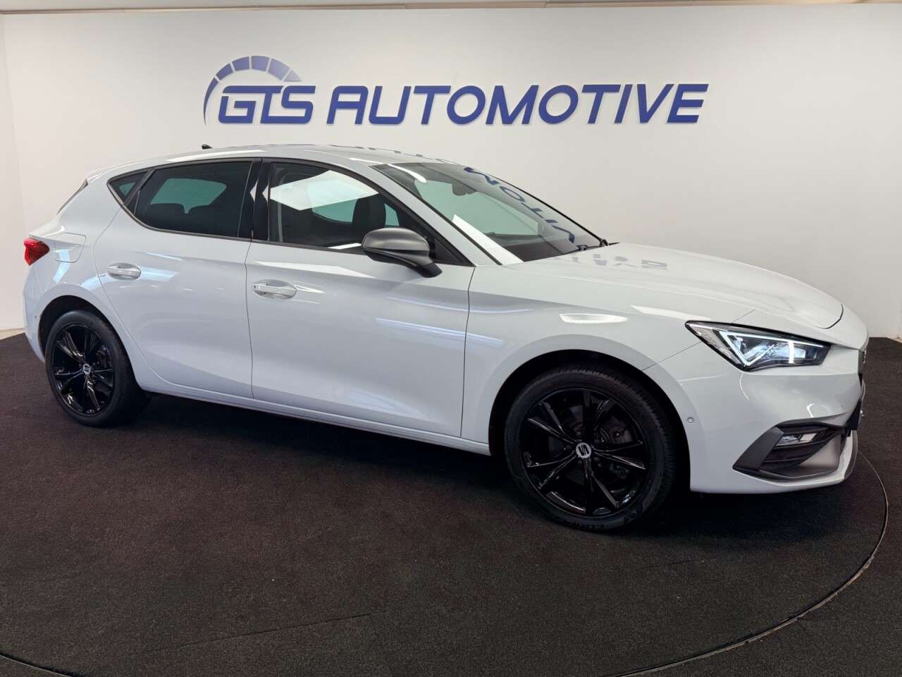 A 2021 SEAT LEON 1.4 TURBO eHYBRID PLUG IN 12.8kWh FR FIVE DOOR DSG AUTO 204 BHP + APPLE PLA A 2021 SEAT LEON 1.4 TURBO eHYBRID PLUG IN 12.8kWh FR FIVE DOOR DSG AUTO 204 BHP + APPLE PLA