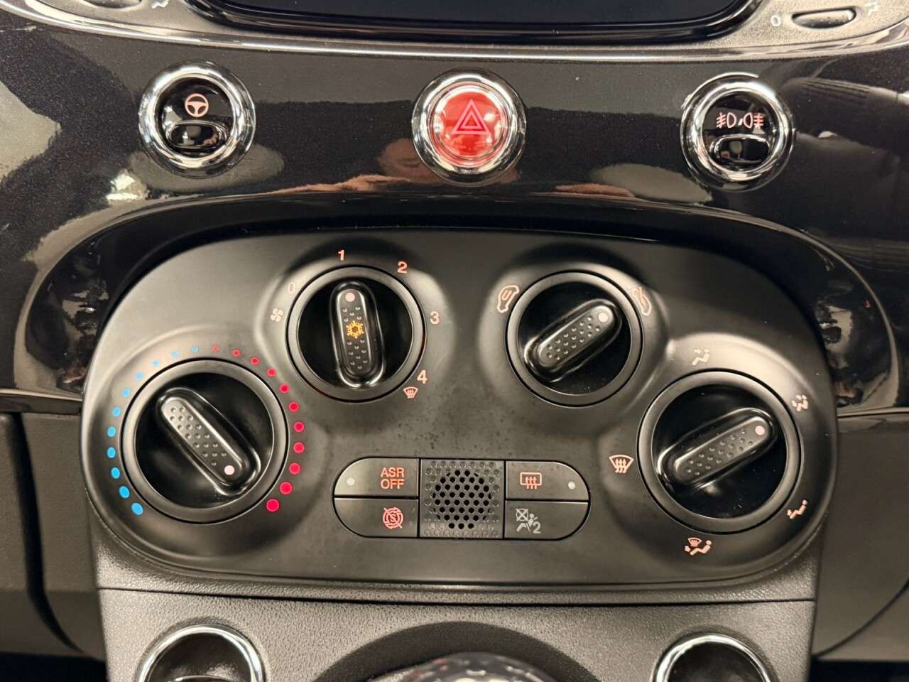 2022 FIAT 500 2022 FIAT 500