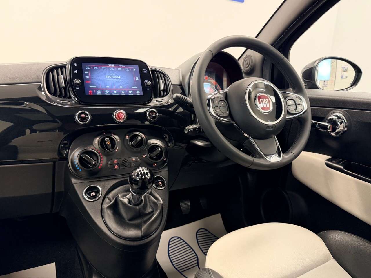 2022 FIAT 500 2022 FIAT 500