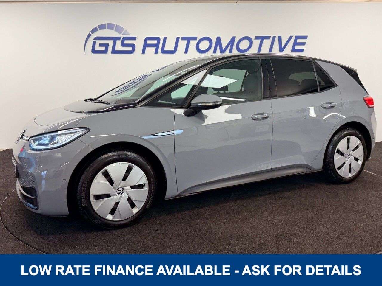 A 2022 VOLKSWAGEN ID.3 PRO PERFORMANCE 58kWh FAMILY ELECTRIC AUTO 205 BHP + SAT NAV + GLASS SUNROO A 2022 VOLKSWAGEN ID.3 PRO PERFORMANCE 58kWh FAMILY ELECTRIC AUTO 205 BHP + SAT NAV + GLASS SUNROO