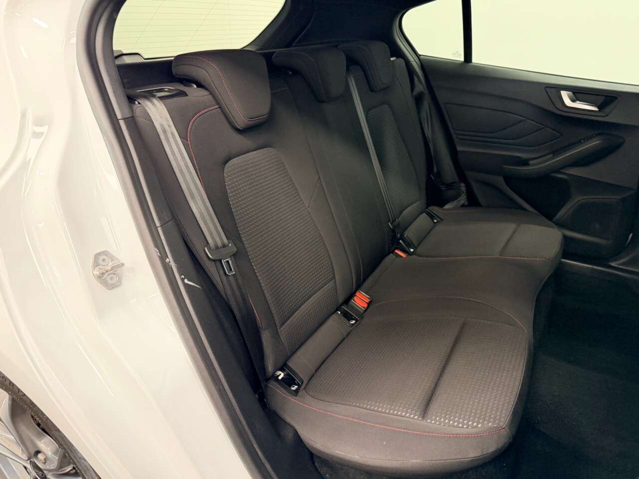 A 2019 FORD FOCUS 1.0 TURBO ECOBOOST ST-LINE FIVE DOOR 125 BHP A 2019 FORD FOCUS 1.0 TURBO ECOBOOST ST-LINE FIVE DOOR 125 BHP