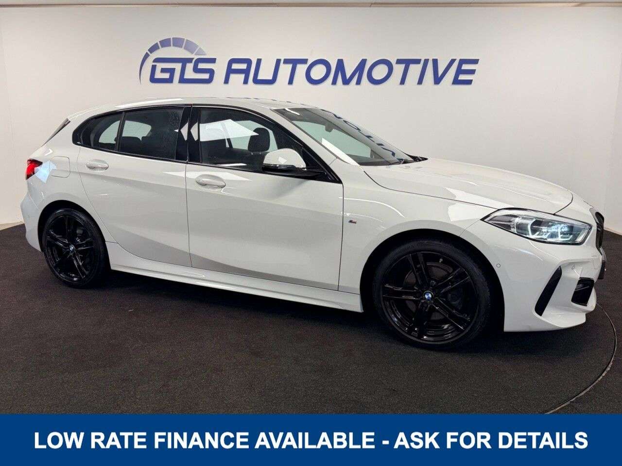 A 2021 BMW 1 SERIES 118i M-SPORT LCP FIVE DOOR 135 BHP + SAT NAV + HEATED SEATS + CAMERA SIX MO A 2021 BMW 1 SERIES 118i M-SPORT LCP FIVE DOOR 135 BHP + SAT NAV + HEATED SEATS + CAMERA SIX MO