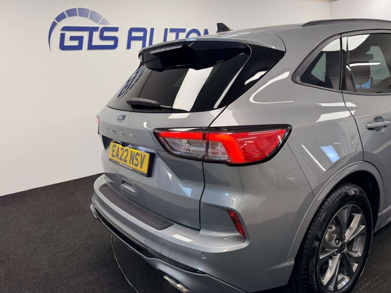 2022 FORD KUGA 2022 FORD KUGA