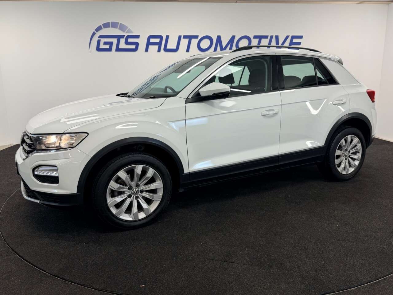 2020 VOLKSWAGEN T-ROC 2020 VOLKSWAGEN T-ROC