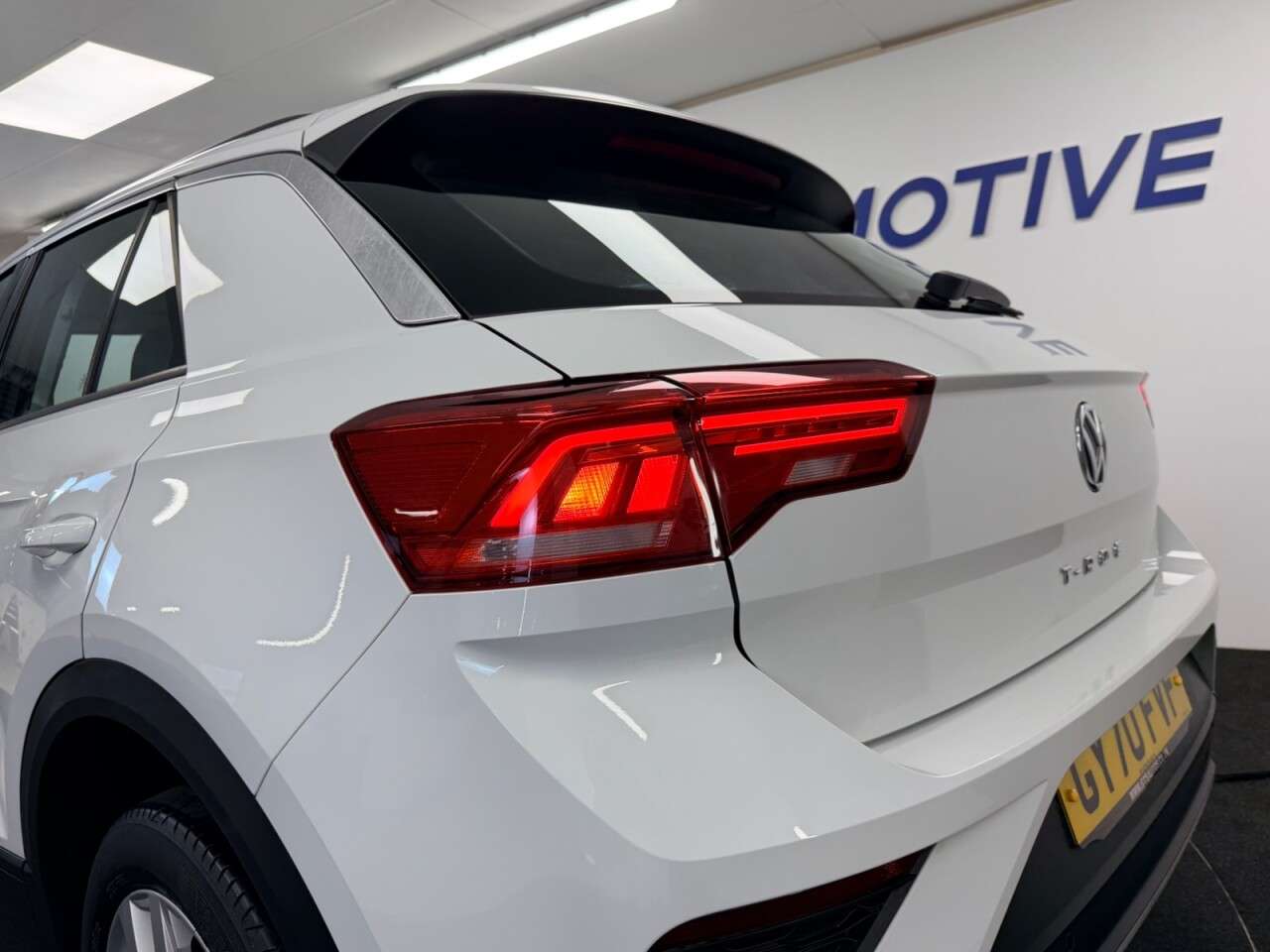 2020 VOLKSWAGEN T-ROC 2020 VOLKSWAGEN T-ROC