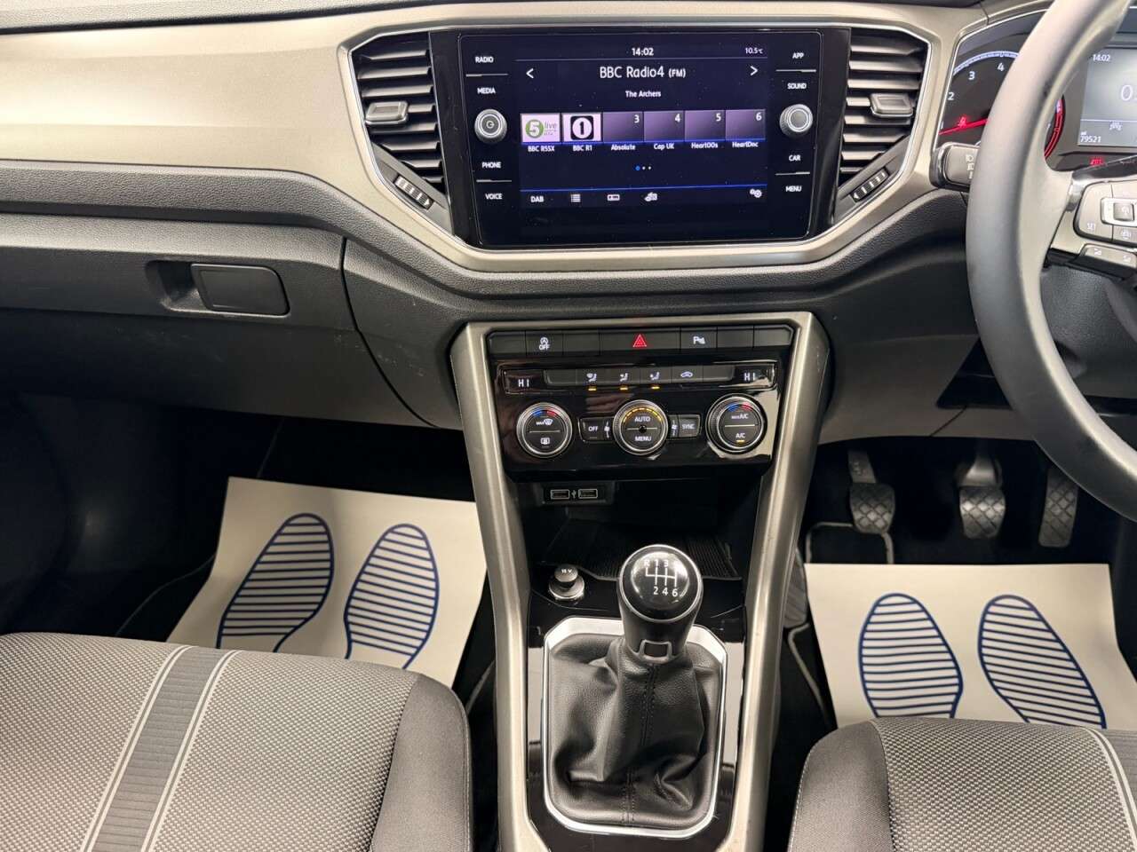 2020 VOLKSWAGEN T-ROC 2020 VOLKSWAGEN T-ROC