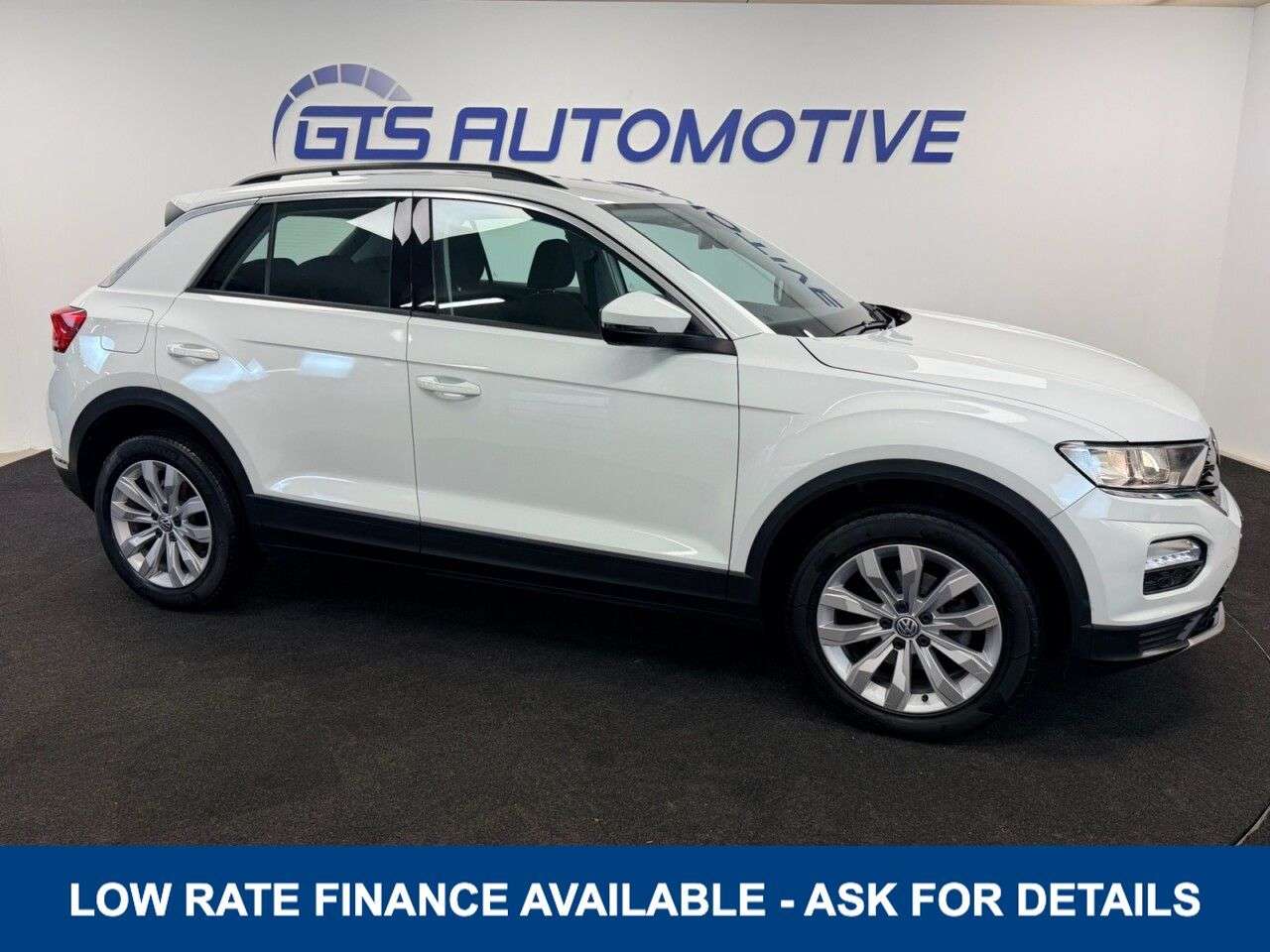 A 2020 VOLKSWAGEN T-ROC 1.5 TSI GPF EVO SE 150 BHP + APPLE CAR PLAY + PARKING SENSORS SIX MONTH WAR A 2020 VOLKSWAGEN T-ROC 1.5 TSI GPF EVO SE 150 BHP + APPLE CAR PLAY + PARKING SENSORS SIX MONTH WAR