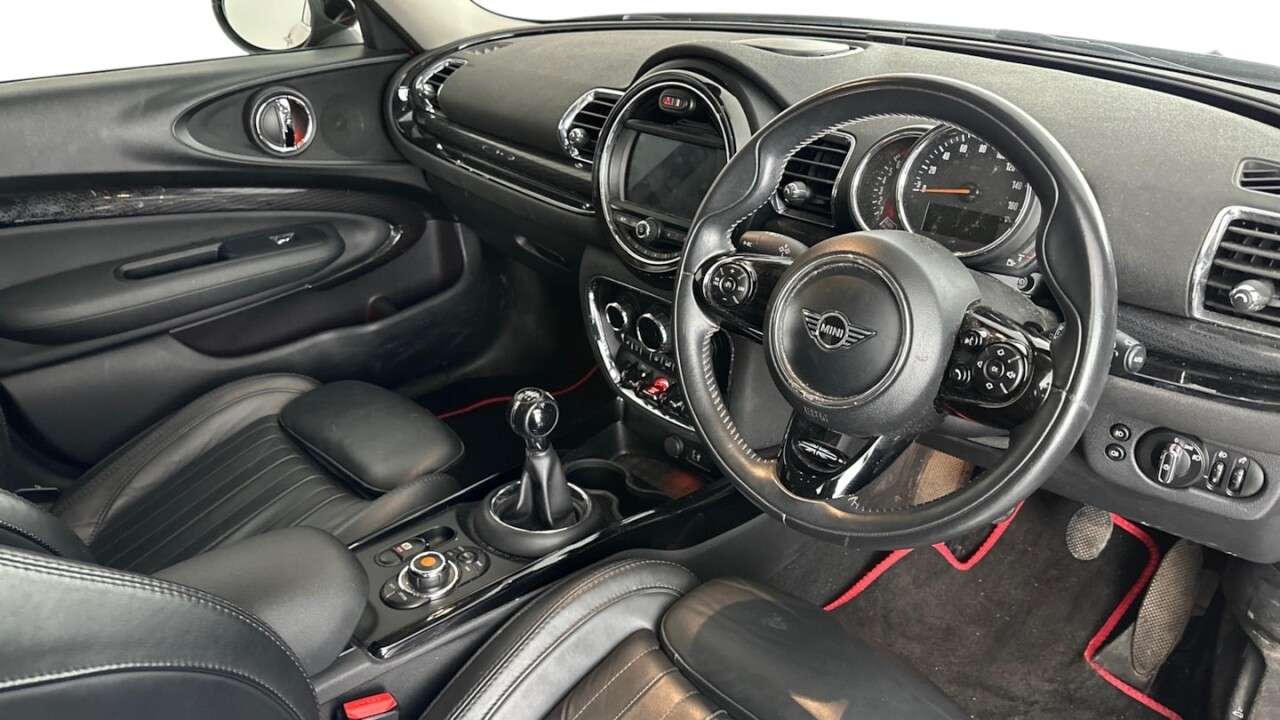 A 2019 MINI CLUBMAN ESTATE 2.0 COPPER S EXCLUSIVE 192 BHP A 2019 MINI CLUBMAN ESTATE 2.0 COPPER S EXCLUSIVE 192 BHP
