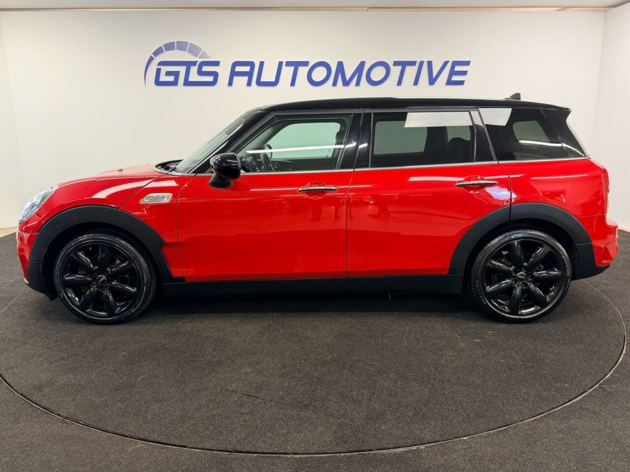 2019 MINI CLUBMAN 2019 MINI CLUBMAN