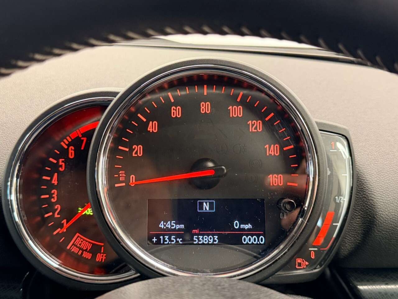 2019 MINI CLUBMAN 2019 MINI CLUBMAN