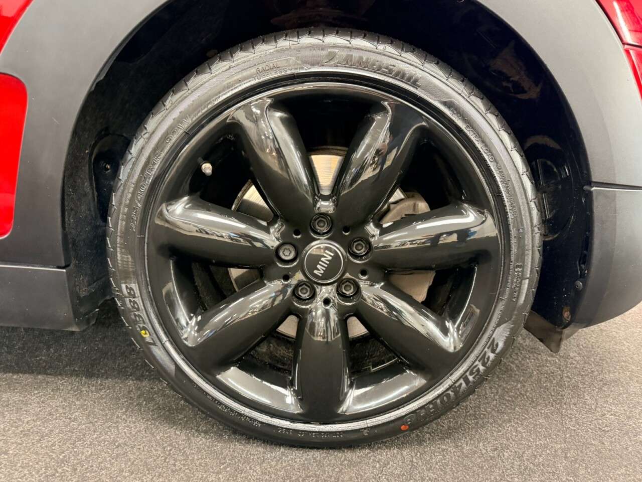 2019 MINI CLUBMAN 2019 MINI CLUBMAN