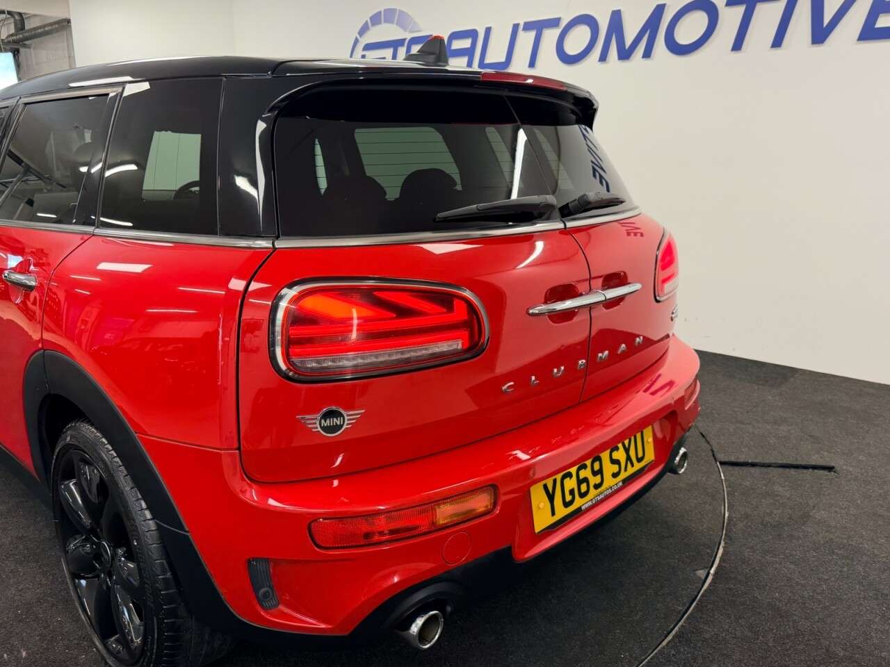 2019 MINI CLUBMAN 2019 MINI CLUBMAN