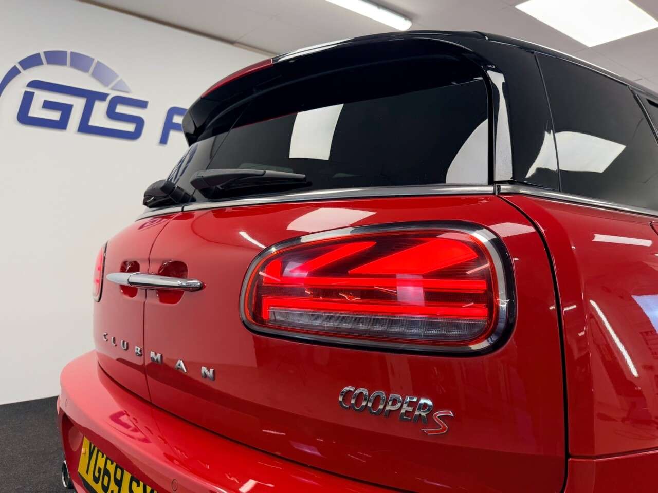 2019 MINI CLUBMAN 2019 MINI CLUBMAN